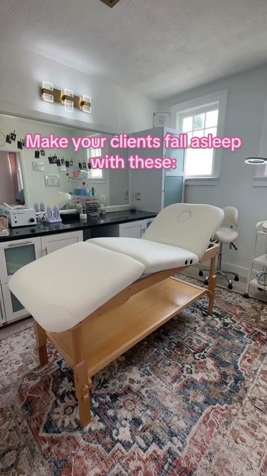 Post 8 by waxingbyroxy on TikTok (video)
