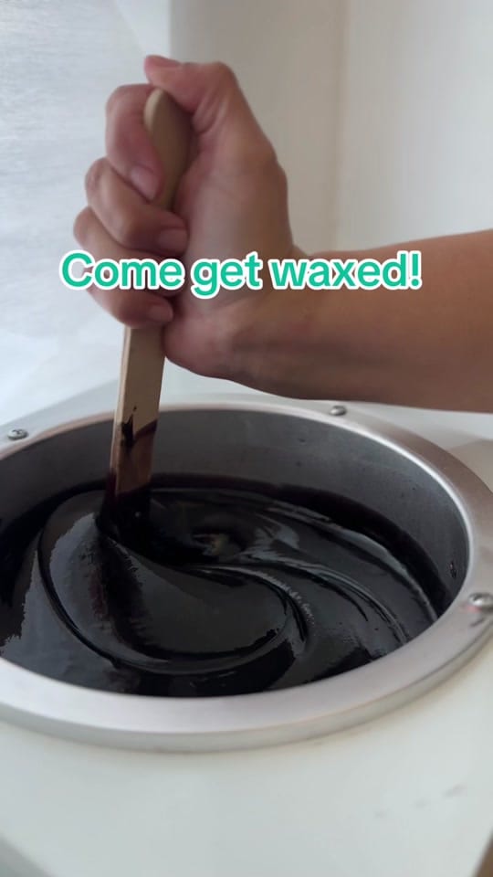 Post 1 by waxingbyroxy on TikTok (video)