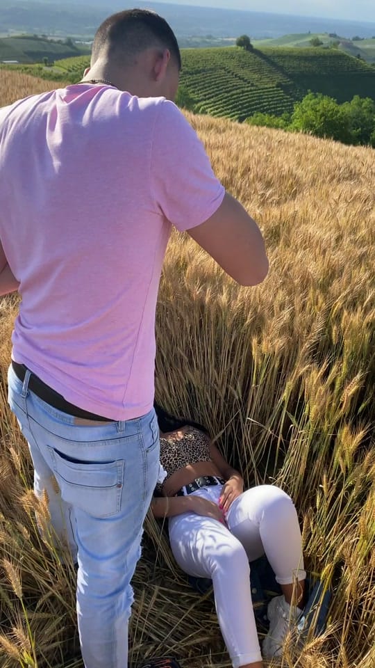 Post 10 by Valeri📸 on TikTok (video)