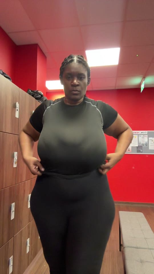 Post 4 by Monique Allana on TikTok (video)