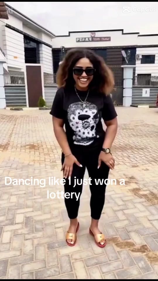 Post 5 by Milly.babe on TikTok (video)