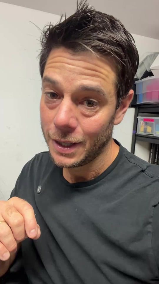Post 6 by Yair Pinto on TikTok (video)