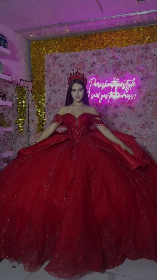 Post 2 by Paris👸! on TikTok (video)
