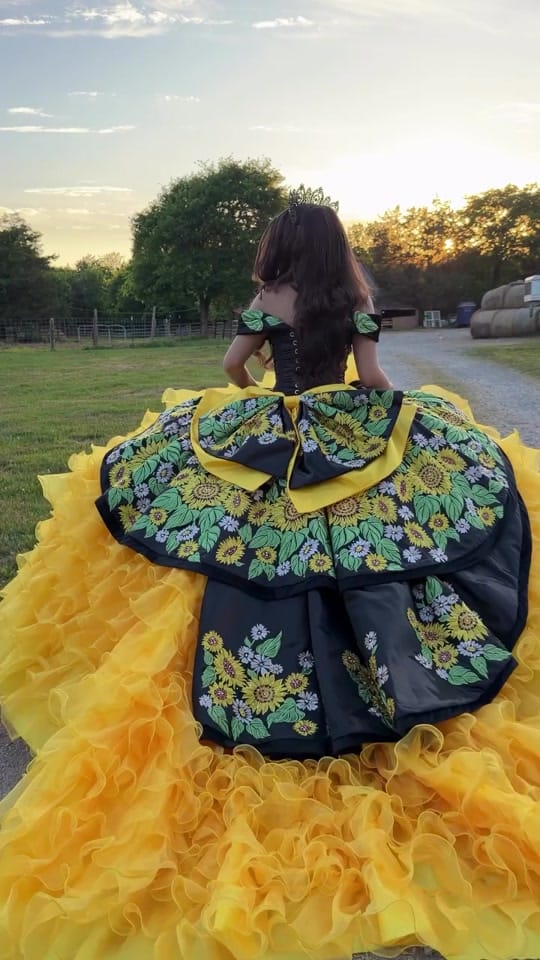 Post 6 by Paris👸! on TikTok (video)