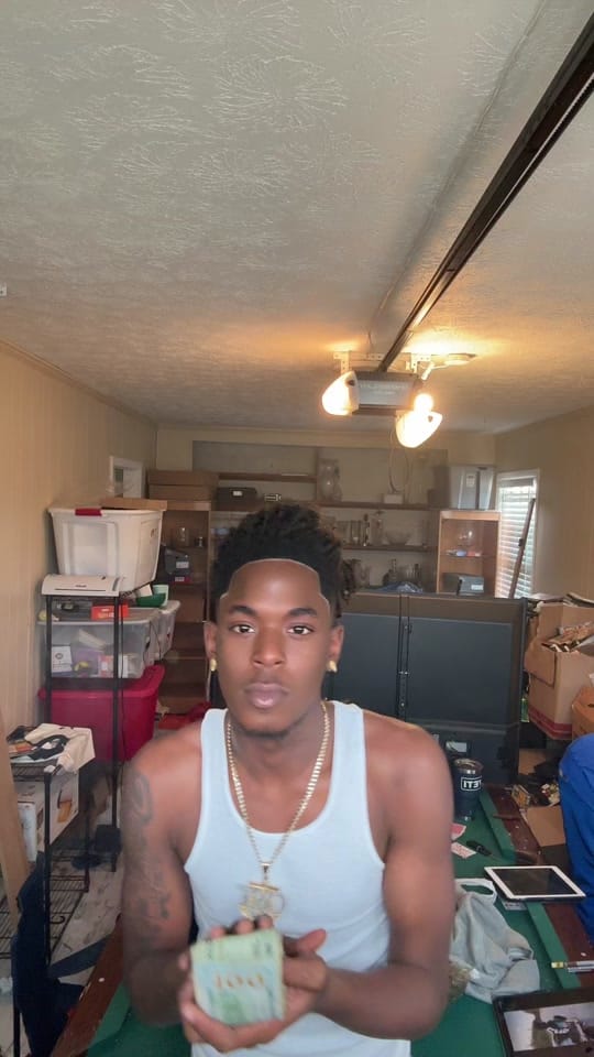 Post 7 by jayglo.ckk on TikTok (video)