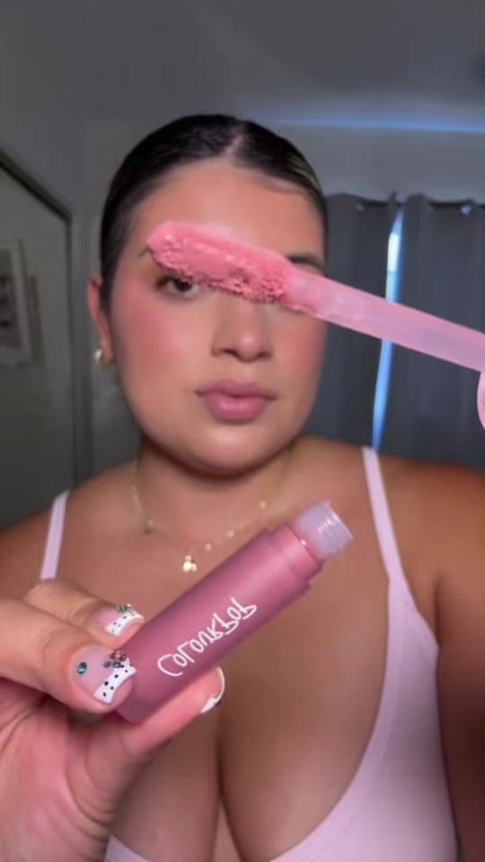 Post 3 by Ariana 💌 on TikTok (video)