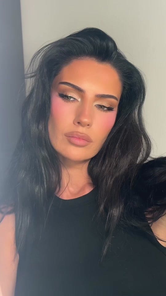 Post 6 by Katie Daley on TikTok (video)