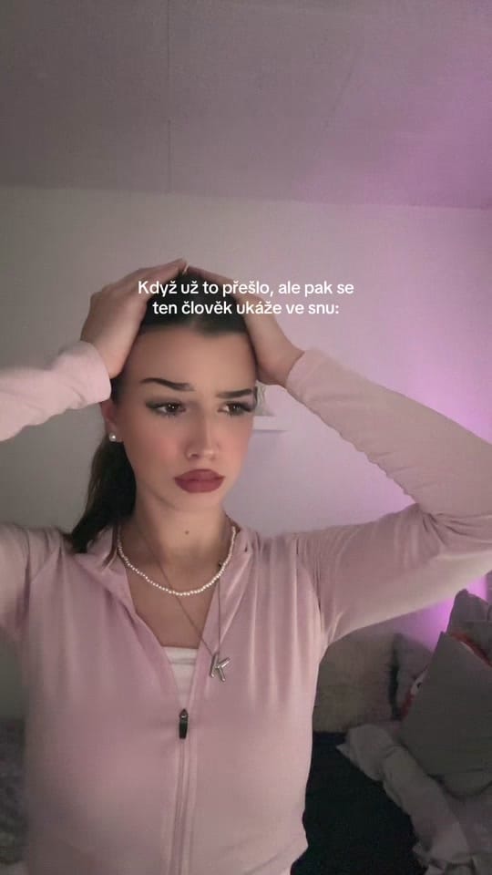 Post 7 by klaruna on TikTok (video)