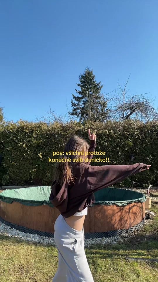 Post 3 by klaruna on TikTok (video)