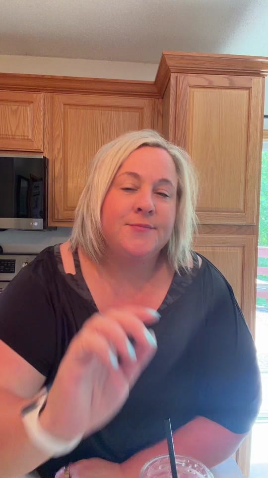 Post 4 by heyitsmelann 🍒 on TikTok (video)