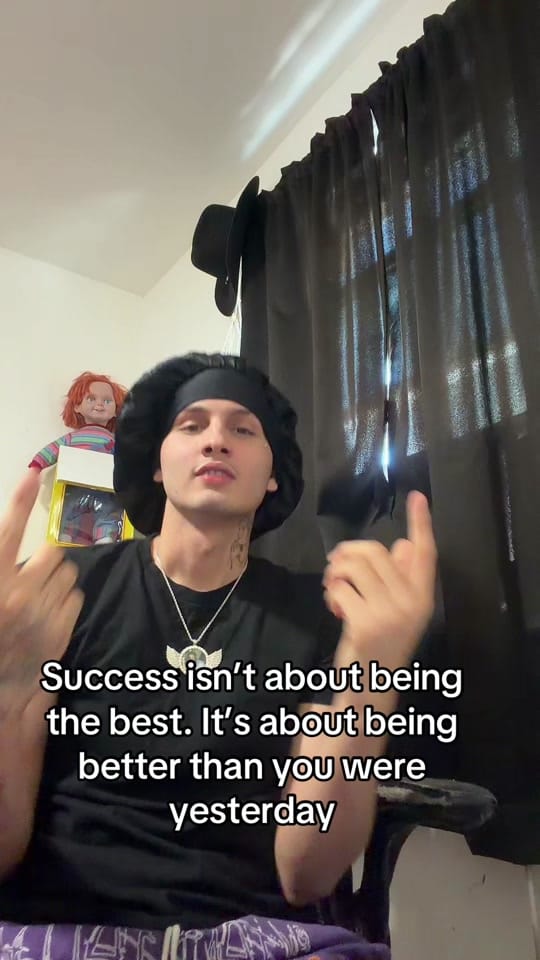 Post 5 by 𝑱𝒖𝒏𝒆 𝑽𝒂𝒍𝒊𝒆𝒏𝒕𝒆 ☘️ on TikTok (video)