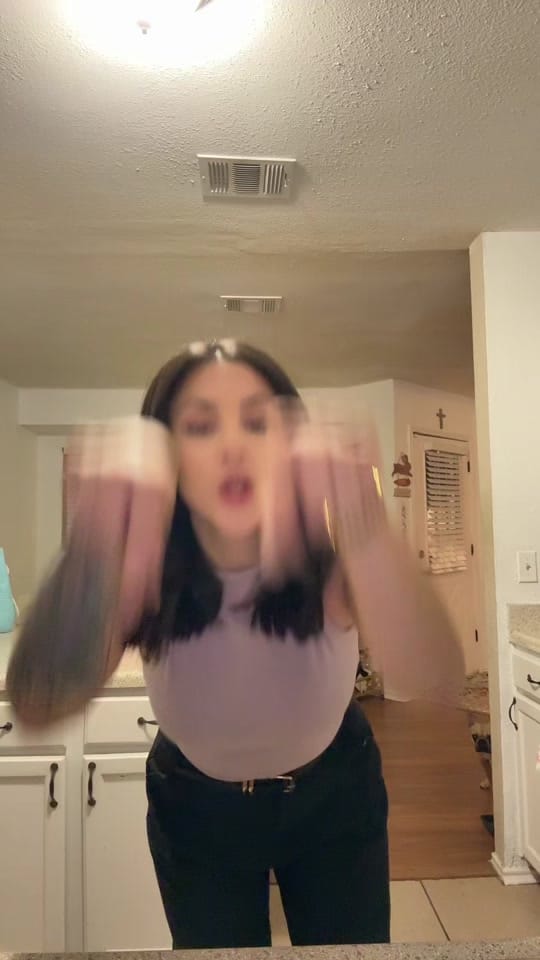 Post 5 by Lizette Valenzuela on TikTok (video)