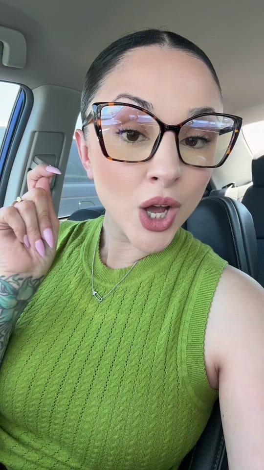 Post 4 by Lizette Valenzuela on TikTok (video)