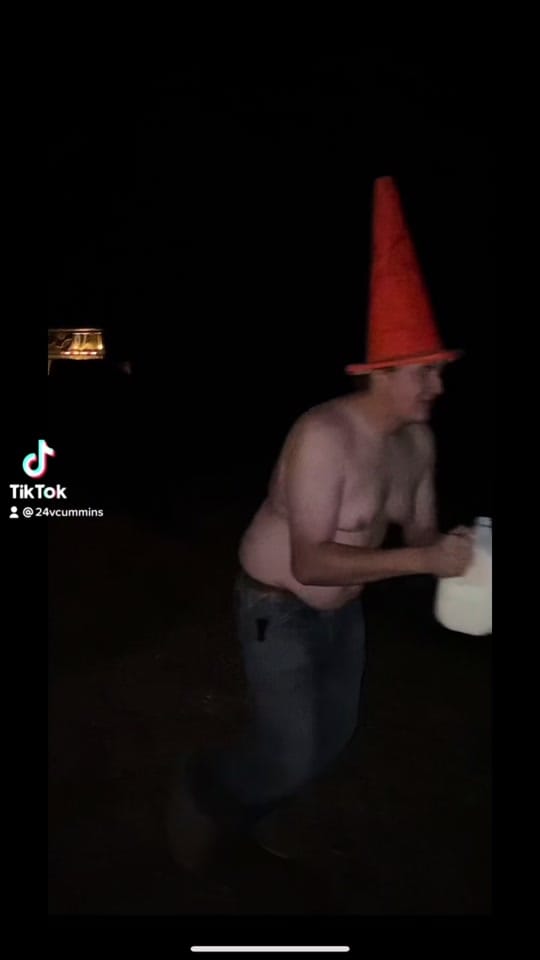 Post 2 by Hagen Gardner on TikTok (video)
