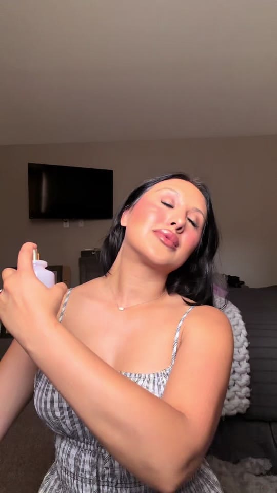 Post 10 by Mariah Belardes | Creator on TikTok (video)