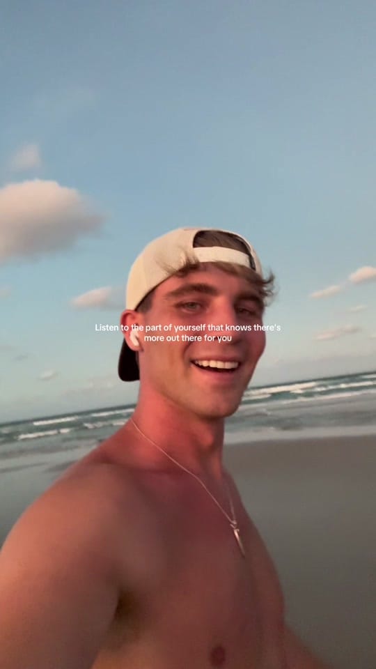 Post 4 by Johann on TikTok (video)