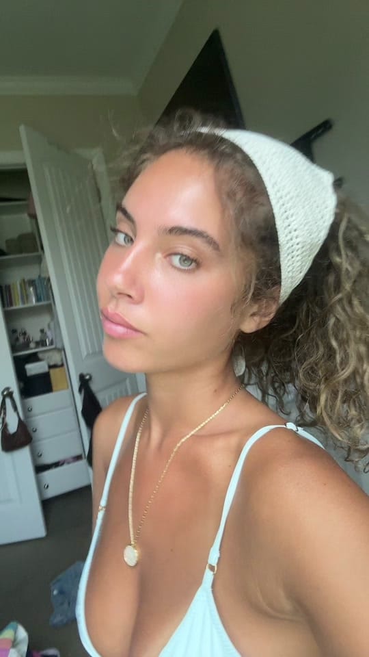 Post 2 by Sofiaaaa:) on TikTok (video)