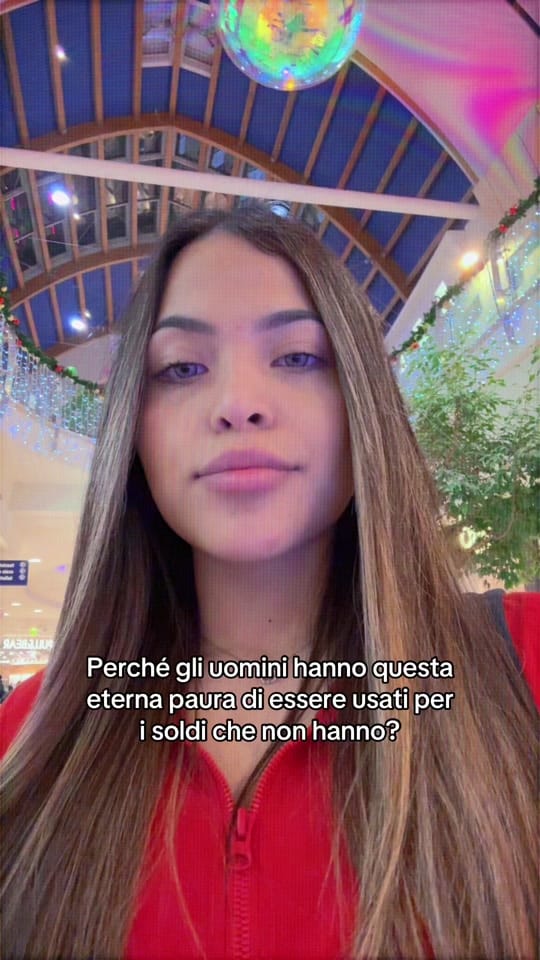 Post 4 by 𝐌𝐚𝐦𝐚𝐜𝐢𝐭𝐚 on TikTok (video)