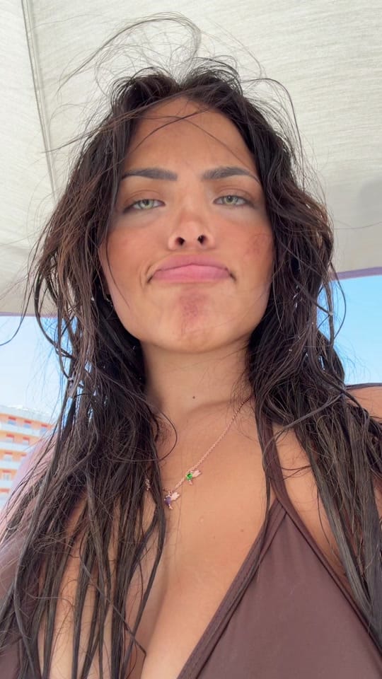 Post 7 by 𝐌𝐚𝐦𝐚𝐜𝐢𝐭𝐚 on TikTok (video)