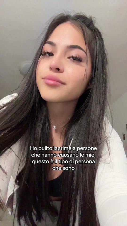 Post 5 by 𝐌𝐚𝐦𝐚𝐜𝐢𝐭𝐚 on TikTok (video)