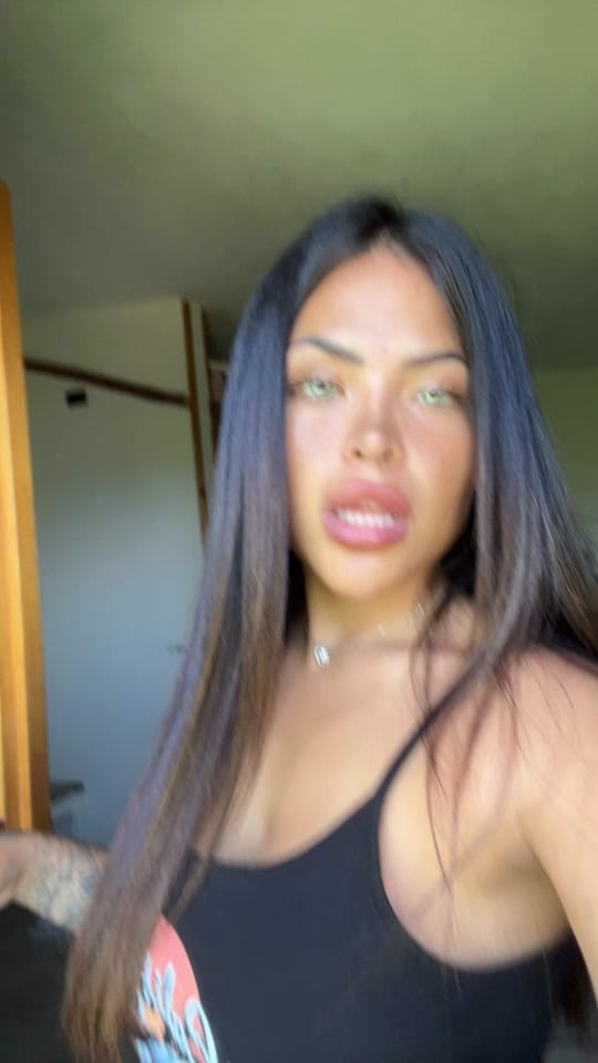 Post 2 by 𝐌𝐚𝐦𝐚𝐜𝐢𝐭𝐚 on TikTok (video)