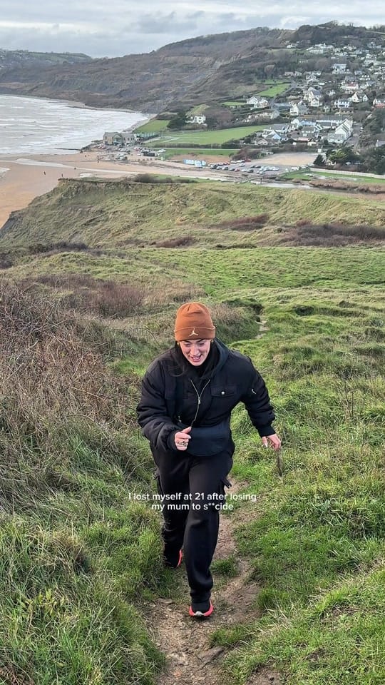 Post 6 by charcss on TikTok (video)