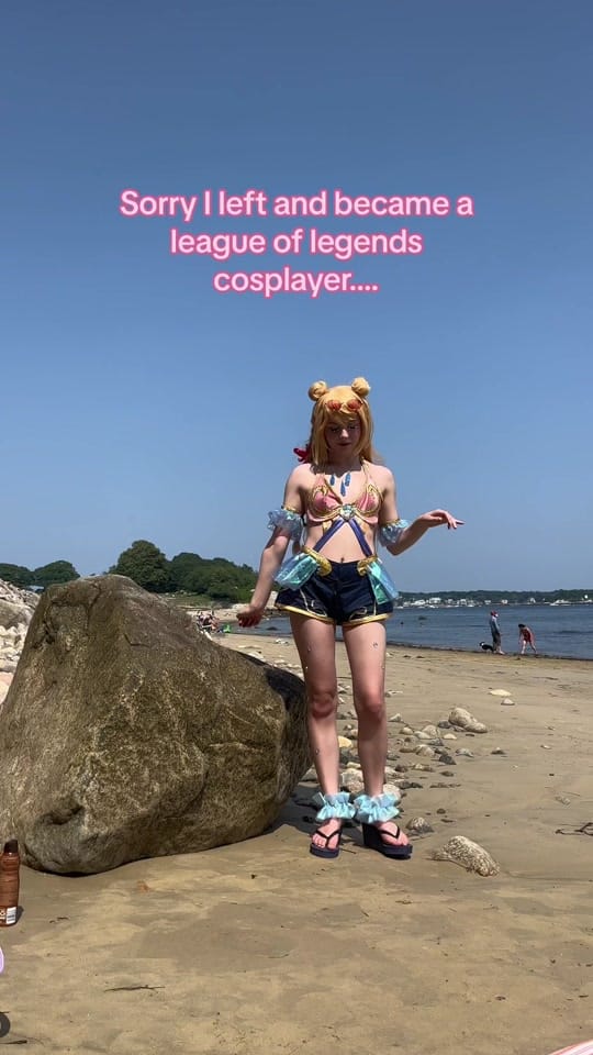 Post 1 by Peach on TikTok (video)