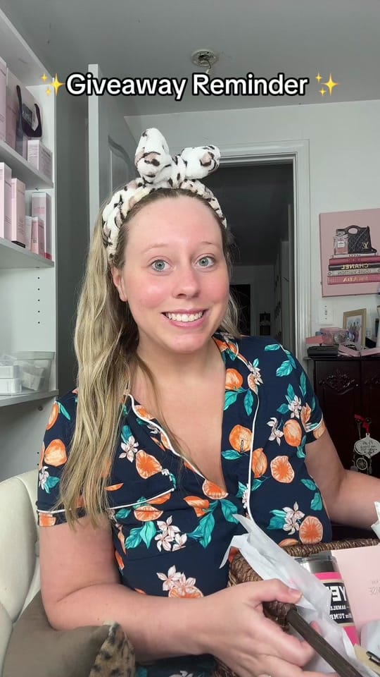 Post 3 by Miranda Short on TikTok (video)