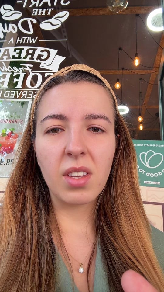 Post 6 by Simona Lazarova on TikTok (video)