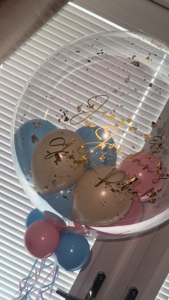 Post 7 by GlitterGlare_Balloons on TikTok (video)