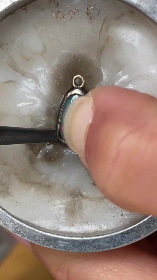 Post 3 by eewjewellery on TikTok (video)