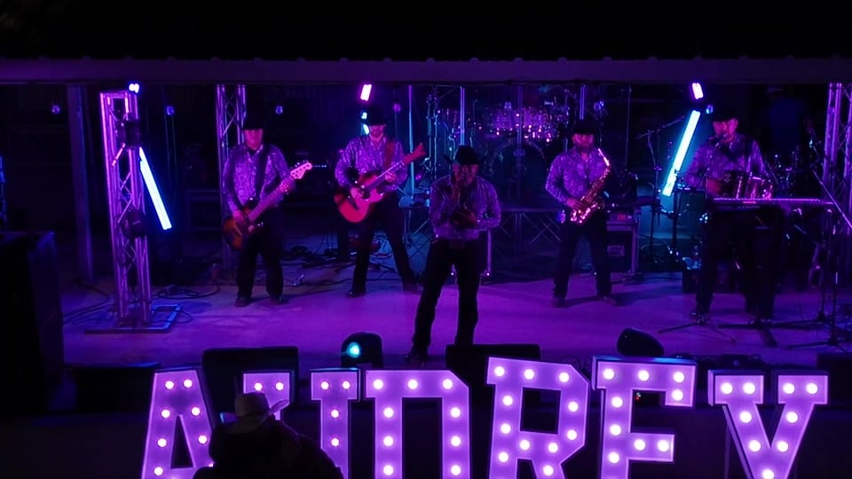 Post 1 by Auden Cabello on TikTok (video)