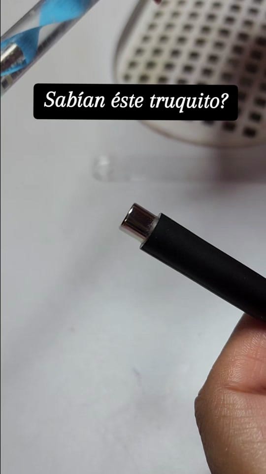 Post 8 by Reineshka Nails on TikTok (video)
