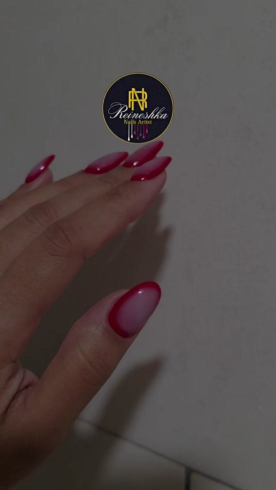Post 3 by Reineshka Nails on TikTok (video)