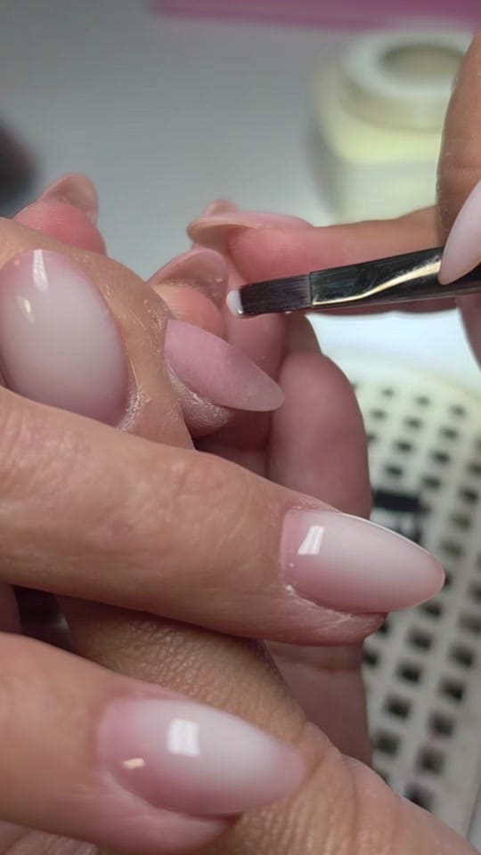 Post 5 by Reineshka Nails on TikTok (video)