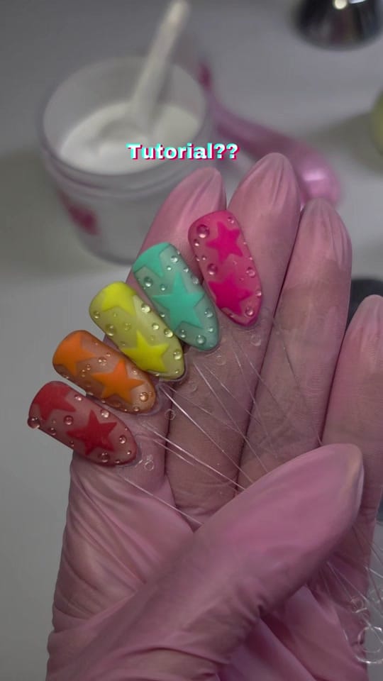 Post 1 by Reineshka Nails on TikTok (video)