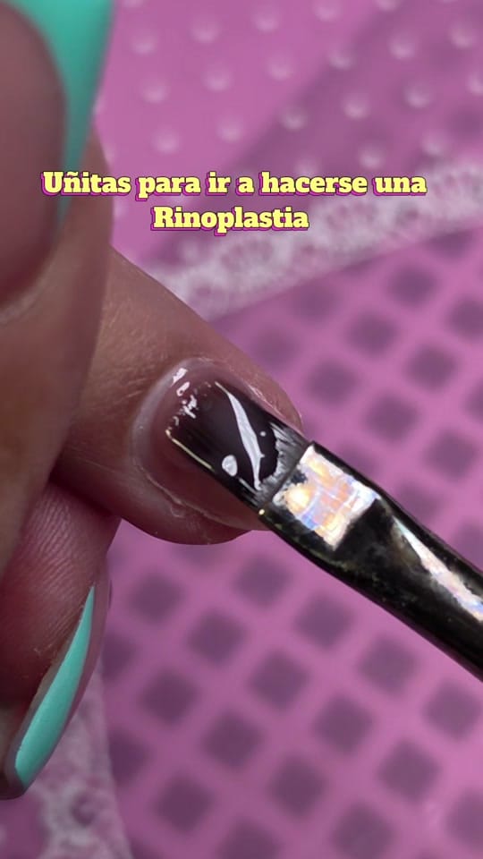 Post 7 by Reineshka Nails on TikTok (video)