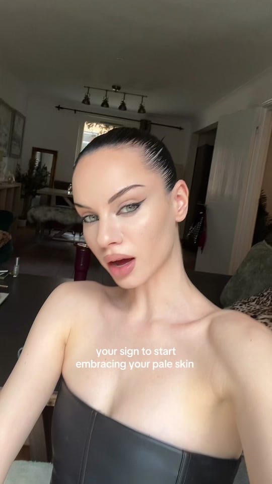 Post 3 by LIORA on TikTok (video)