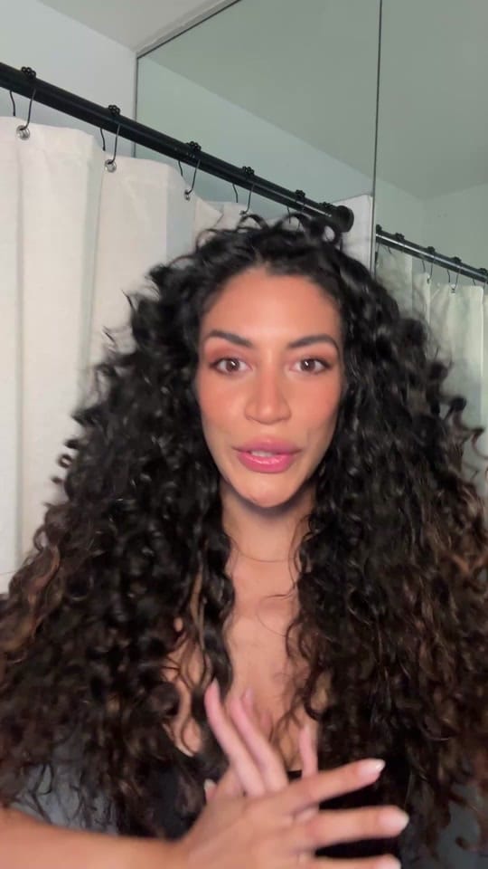 Post 2 by Vanessa Ferran on TikTok (video)