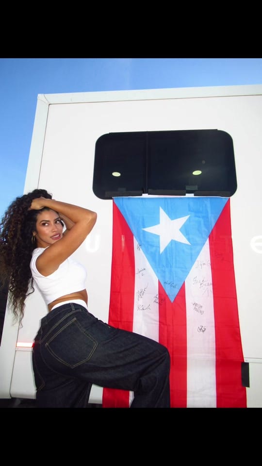 Post 7 by Vanessa Ferran on TikTok (video)