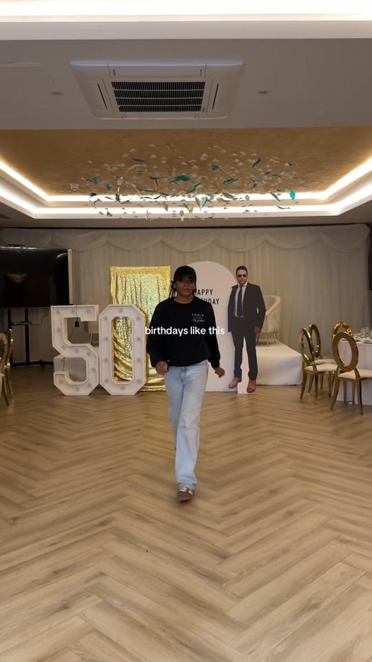Post 2 by Tuula events | Balloon teacher on TikTok (video)
