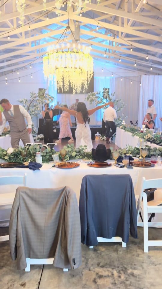 Post 1 by Nashville Elopements on TikTok (video)