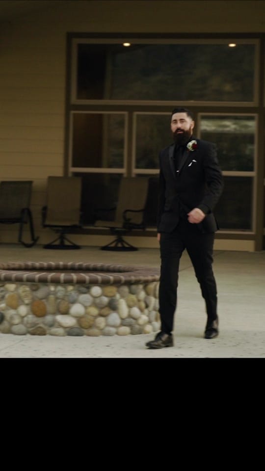 Post 4 by eavweddings on TikTok (video)