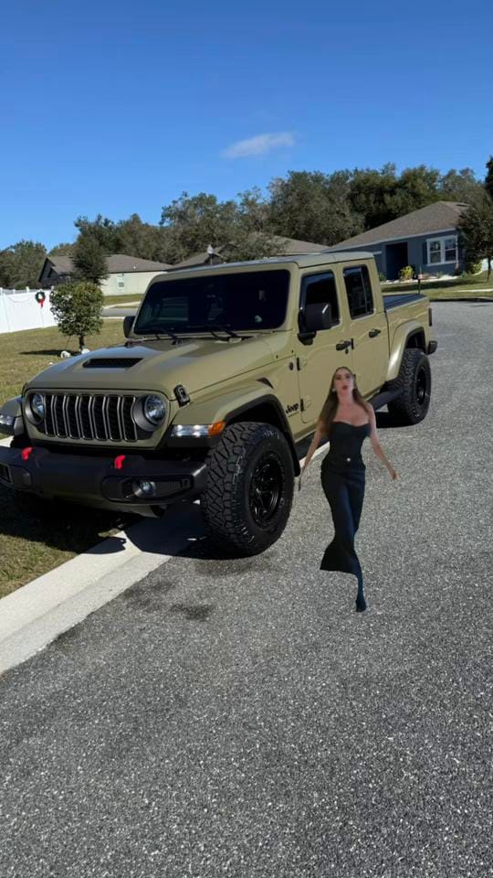 Post 7 by Jerry & Molly Bully 2022 on TikTok (video)