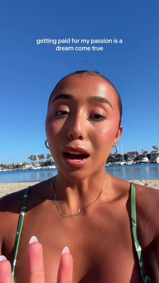 Post 2 by Ronni Rae on TikTok (video)