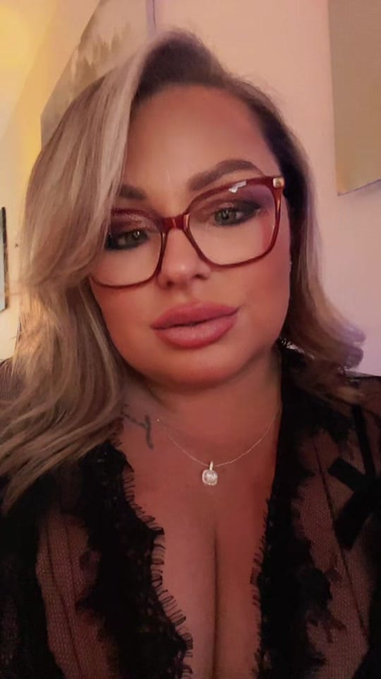 Post 1 by P A T R Y C J A on TikTok (video)