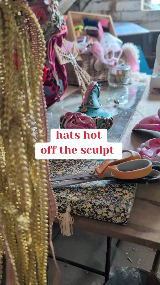 Post 3 by Lara on TikTok (video)