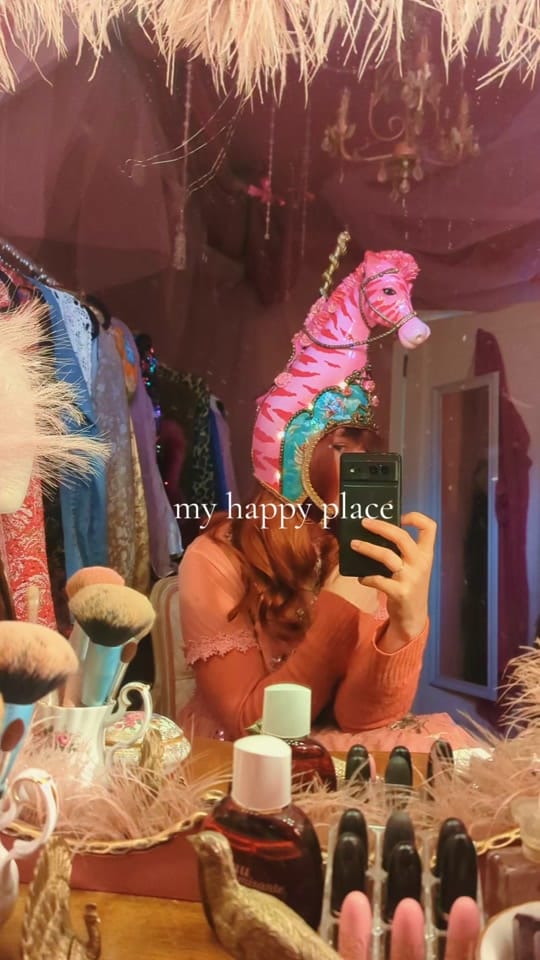 Post 7 by Lara on TikTok (video)