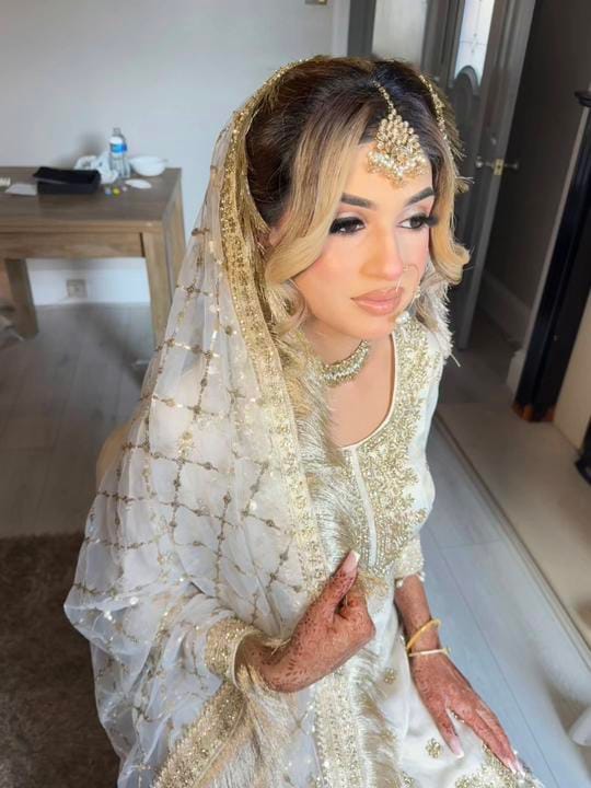 Post 4 by Anesa Ahmed on TikTok (video)