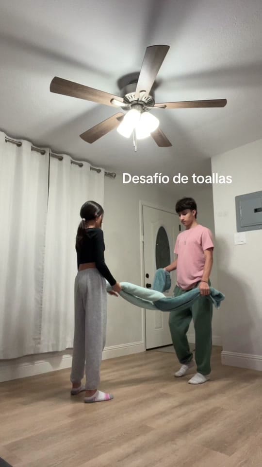 Post 10 by Angel Mantiu on TikTok (video)